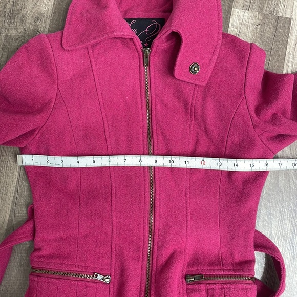 Pink coat! - Picture 9 of 9